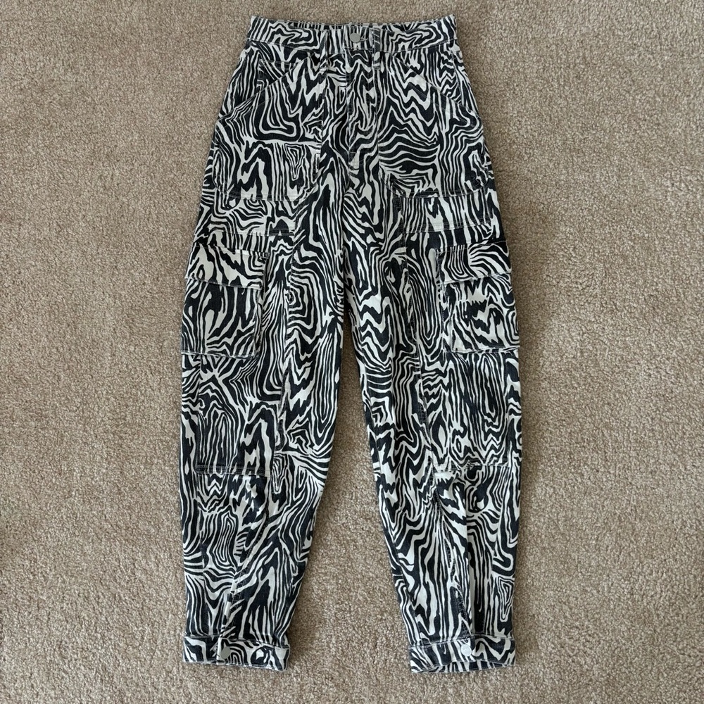 ✨ MOTHER curb side cargo ankle Jeans 26 EUC pockets